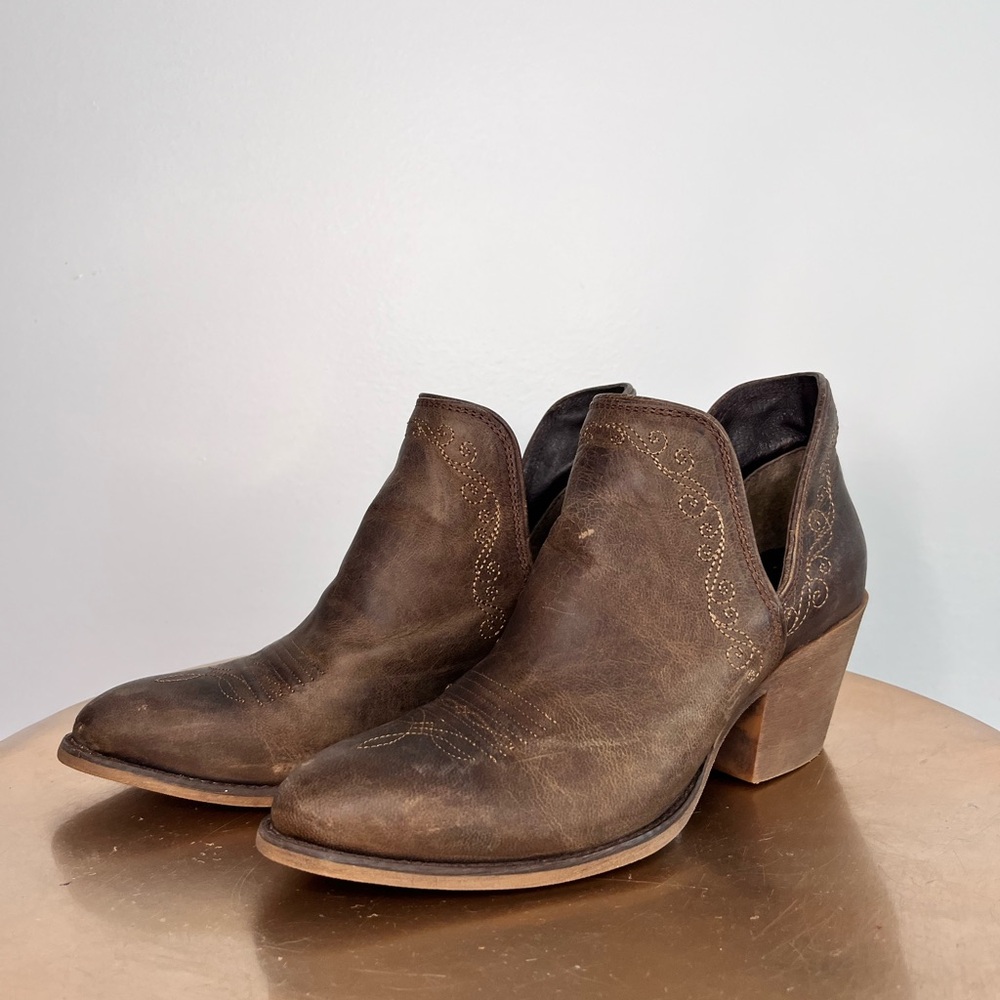 Ariat Brown Western Ankle Booties with Stacked Heel size 7B